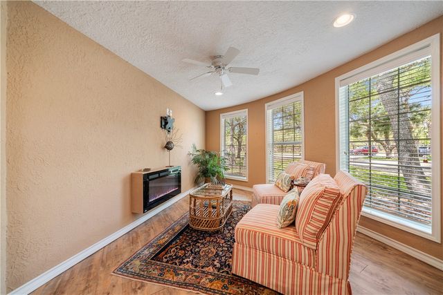 414 Olympic Dr, Rockport, TX 78382
