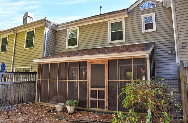 306 Esplanade PL, Chesapeake, VA 23320