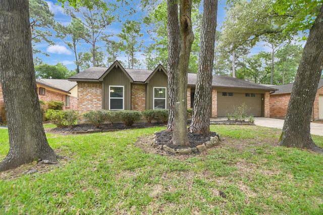 106 N Woodstock Circle Drive, The Woodlands, TX 77381