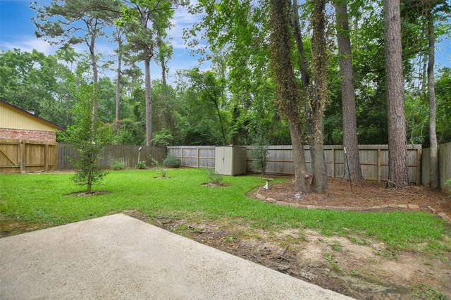 106 N Woodstock Circle Drive, The Woodlands, TX 77381