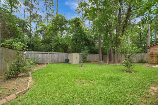 106 N Woodstock Circle Drive, The Woodlands, TX 77381