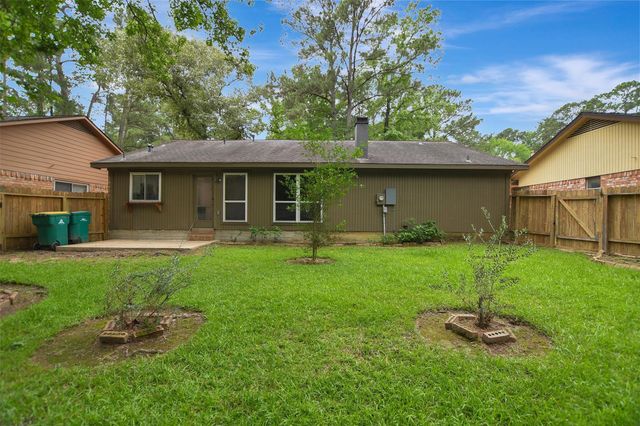 106 N Woodstock Circle Drive, The Woodlands, TX 77381