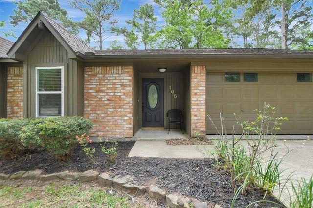 106 N Woodstock Circle Drive, The Woodlands, TX 77381