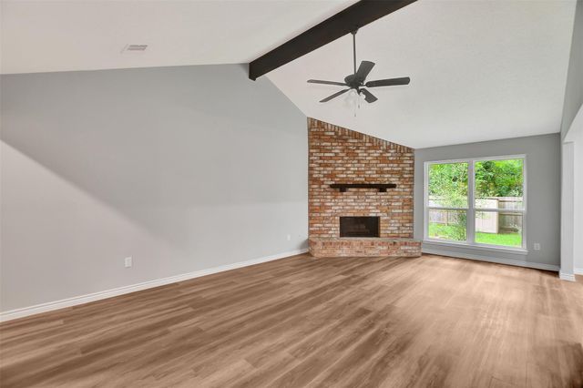 106 N Woodstock Circle Drive, The Woodlands, TX 77381