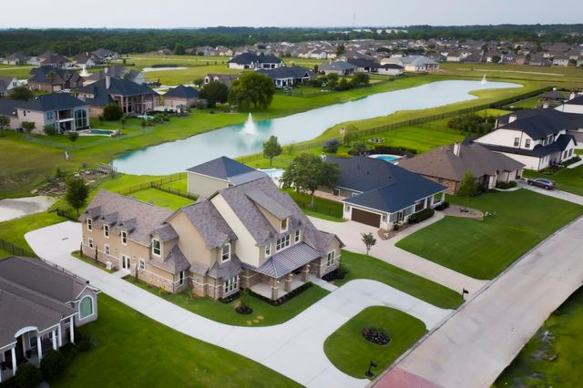 10887 Decatur Street, Willis, TX 77318