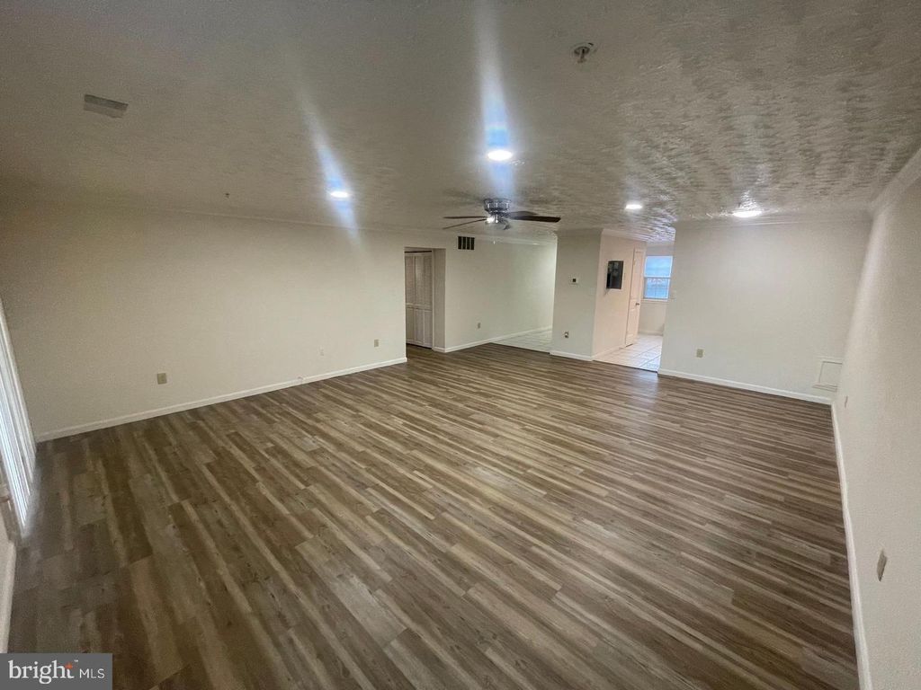 Image 20 of property listing at 11248 HANNAH WAY #8, Upper Marlboro, MD 20774