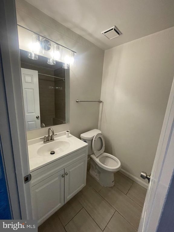 Image 34 of property listing at 11248 HANNAH WAY #8, Upper Marlboro, MD 20774