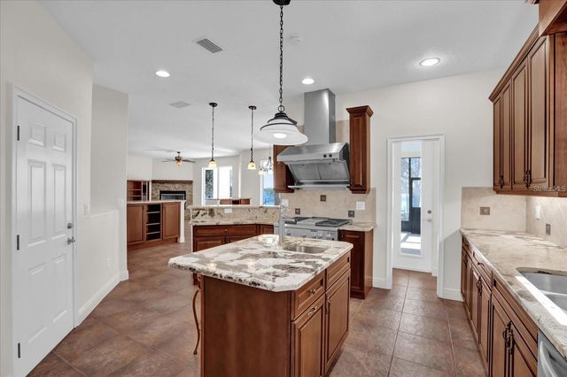 168 BETHEL OAKS LANE, Deltona, FL 32738