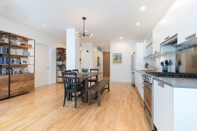 346 Congress 209, Boston, MA 02110
