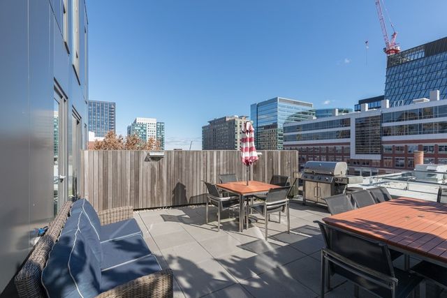 346 Congress 209, Boston, MA 02110