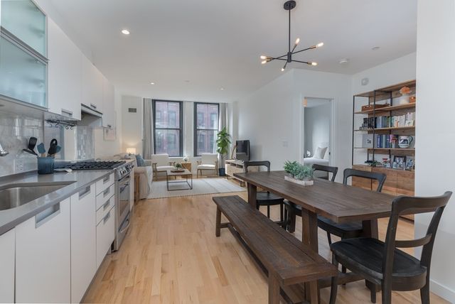 346 Congress 209, Boston, MA 02110