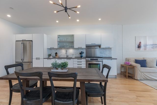 346 Congress 209, Boston, MA 02110