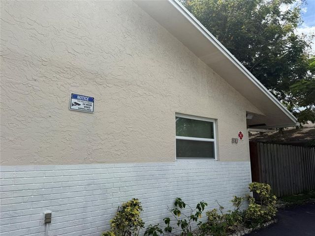 810 SE 18th Street 6, Fort Lauderdale, FL 33316