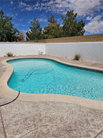 37900 Janus, Palmdale, CA 93550