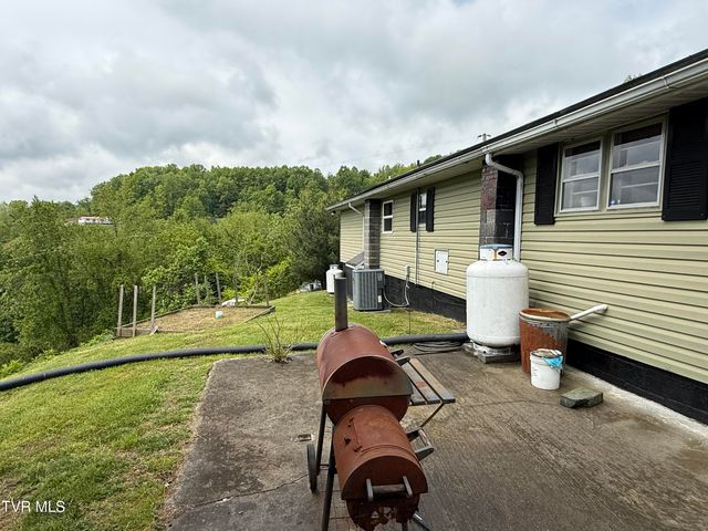 8216 Duncan Gap Road, Wise, VA 24293