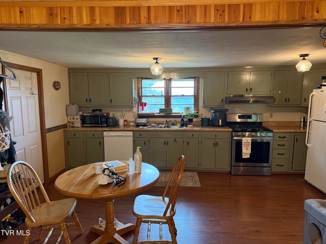 8216 Duncan Gap Road, Wise, VA 24293