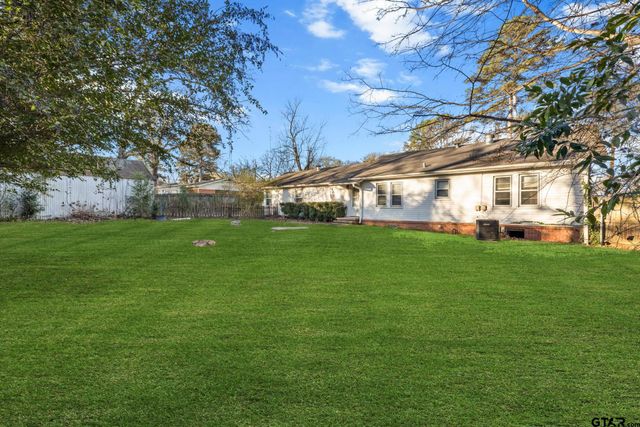 280 Dickard St, Hawkins, TX 75765