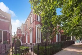 2446 N Janssen Avenue, Chicago, IL 60614