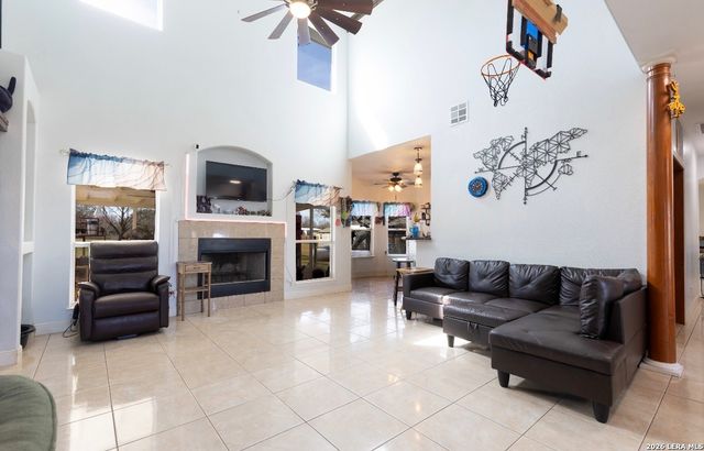 5980 Smith, Von Ormy, TX 78073