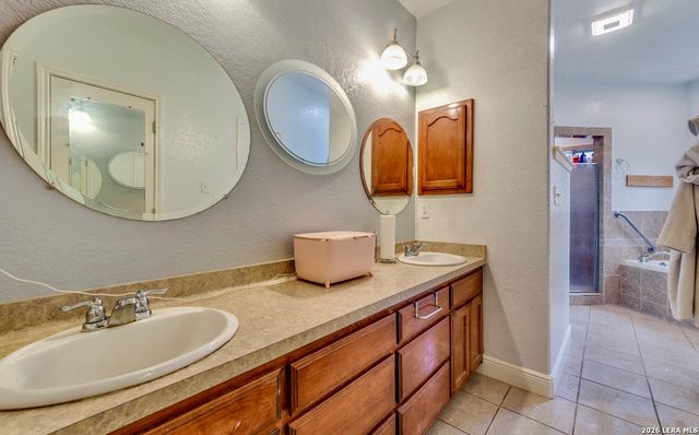 5980 Smith, Von Ormy, TX 78073