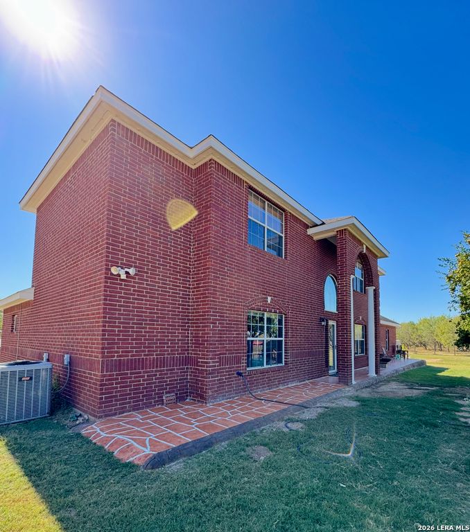 5980 Smith, Von Ormy, TX 78073