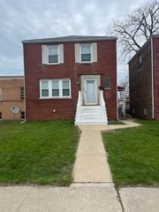 579 Price Avenue, Calumet City, IL 60409