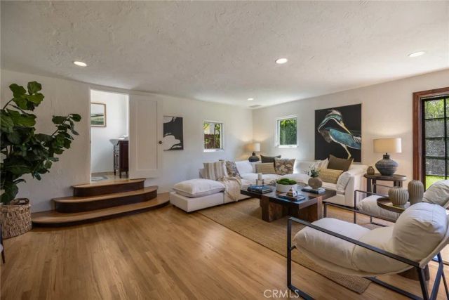 2500 Monterey, San Marino, CA 91108