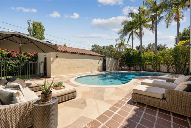 2500 Monterey, San Marino, CA 91108