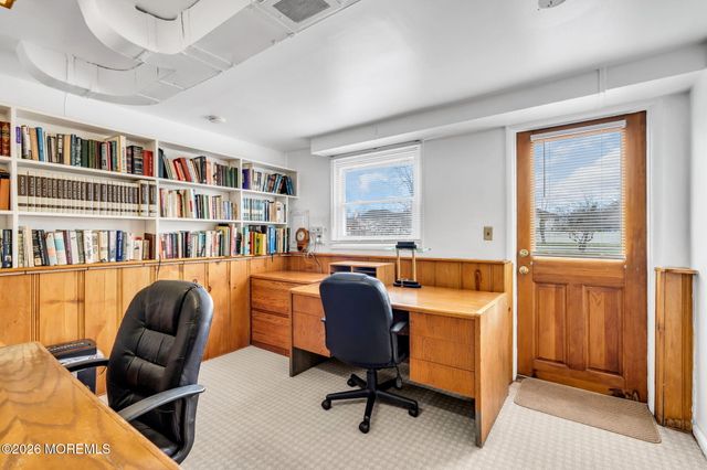 42 Riveredge Road, Tinton Falls, NJ 07724