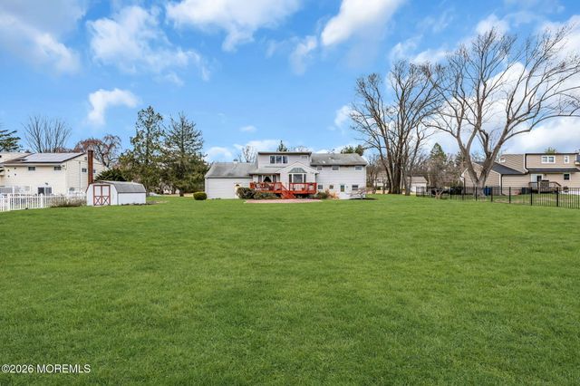 42 Riveredge Road, Tinton Falls, NJ 07724