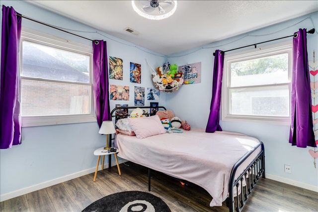 1233 N Woodlawn Blvd, Derby, KS 67037