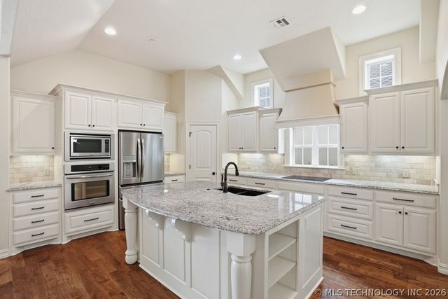 8409 S Olympia Avenue, Tulsa, OK 74132
