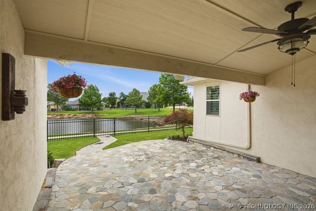 8409 S Olympia Avenue, Tulsa, OK 74132