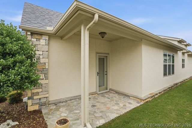 8409 S Olympia Avenue, Tulsa, OK 74132