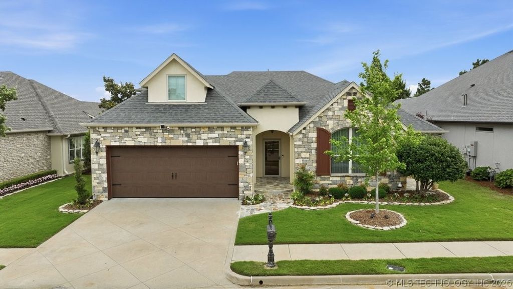 8409 S Olympia Avenue, Tulsa, OK 74132
