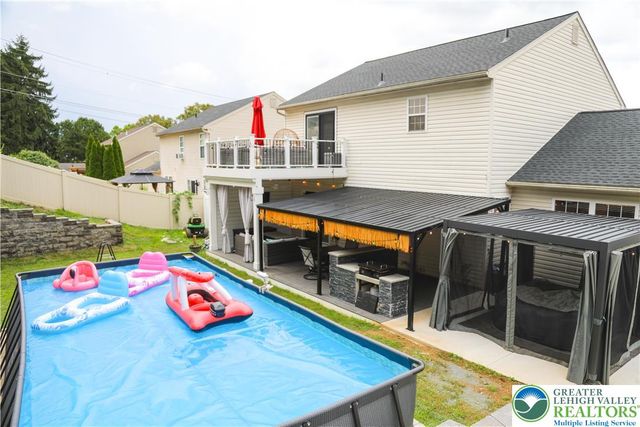 1412 Stanford Road, Bethlehem City, PA 18018