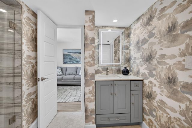 840 Ocean Drive 1001, Juno Beach, FL 33408