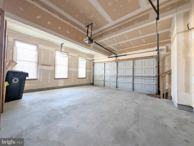 8 TREWBRIDGE CT, Princeton, NJ 08540