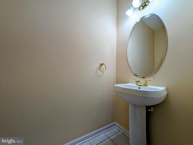 8 TREWBRIDGE CT, Princeton, NJ 08540