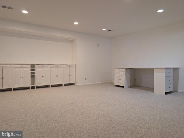 8 TREWBRIDGE CT, Princeton, NJ 08540