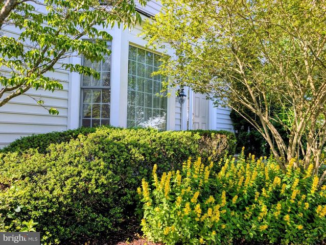 8 TREWBRIDGE CT, Princeton, NJ 08540