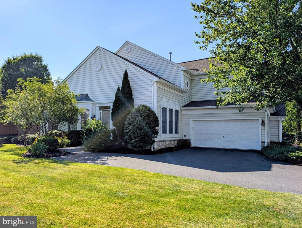 8 TREWBRIDGE CT, Princeton, NJ 08540