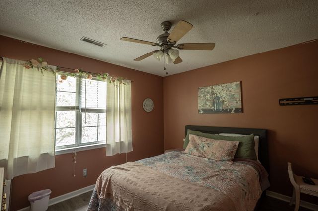 102 Maplewood Court, Goose Creek, SC 29445