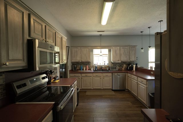 102 Maplewood Court, Goose Creek, SC 29445