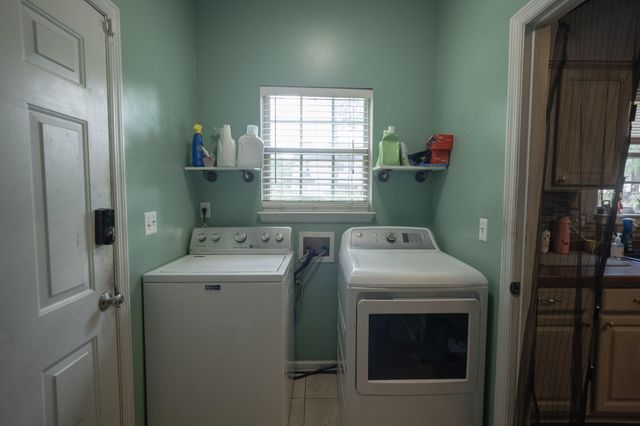 102 Maplewood Court, Goose Creek, SC 29445