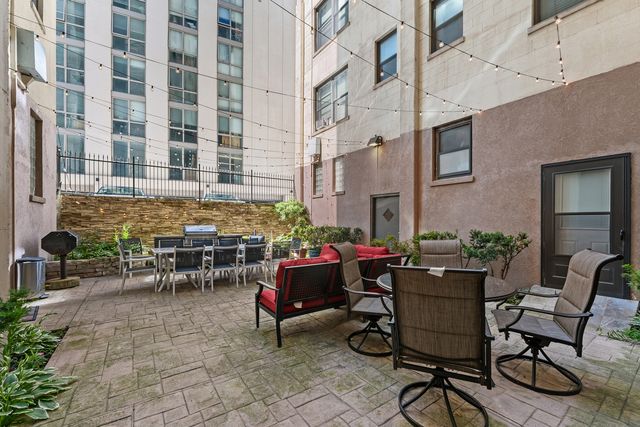 4520 N CLARENDON Avenue 406, Chicago, IL 60640