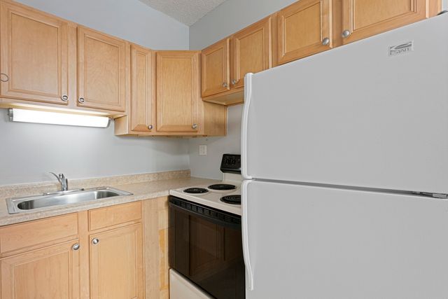 4520 N CLARENDON Avenue 406, Chicago, IL 60640