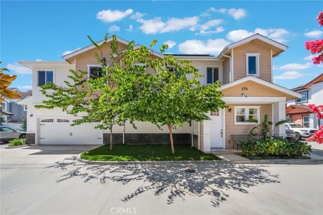 2573 Elden Ave B, Costa Mesa, CA 92627