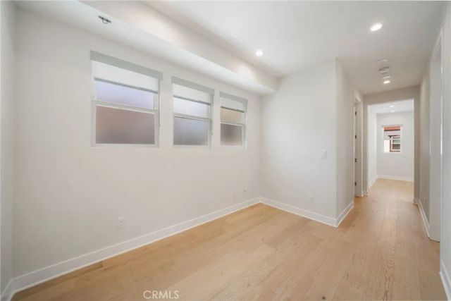 2573 Elden Ave B, Costa Mesa, CA 92627