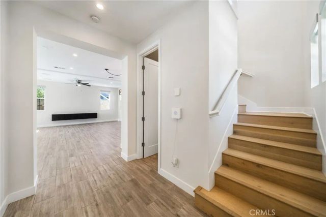 2573 Elden Ave B, Costa Mesa, CA 92627